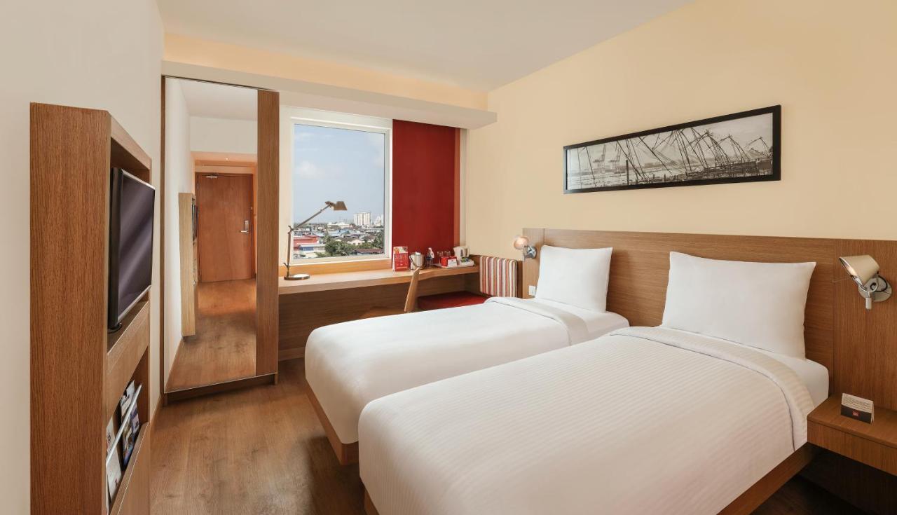 Ibis Kochi City Centre - An Accor Brand Dış mekan fotoğraf