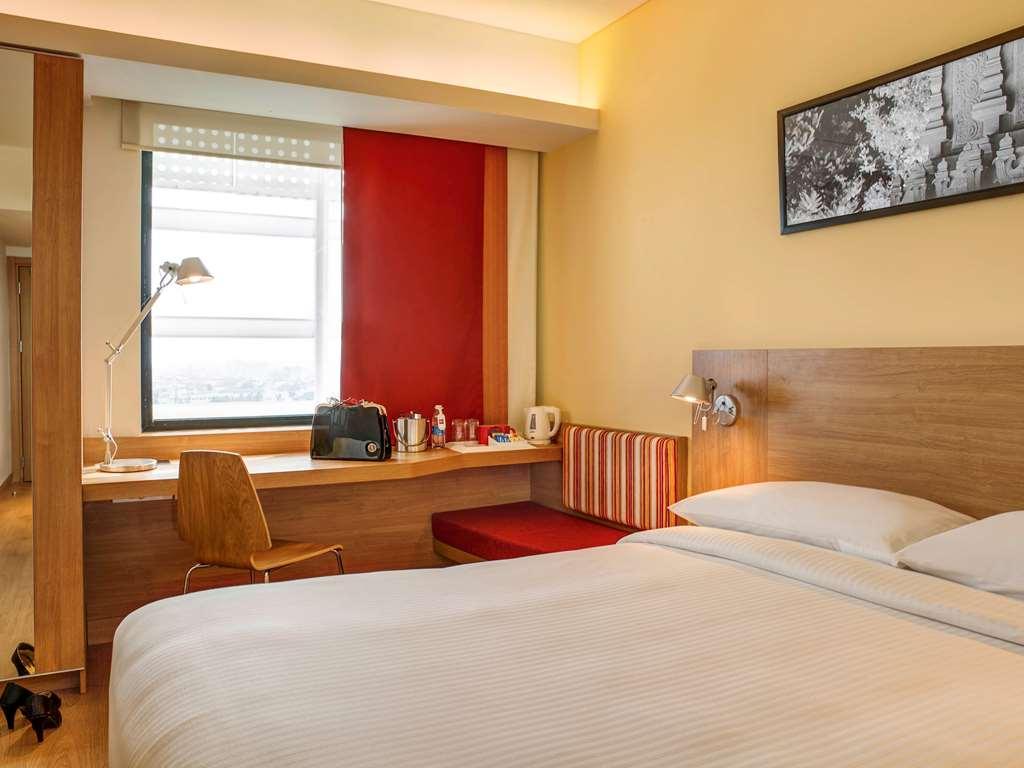 Ibis Kochi City Centre - An Accor Brand Dış mekan fotoğraf