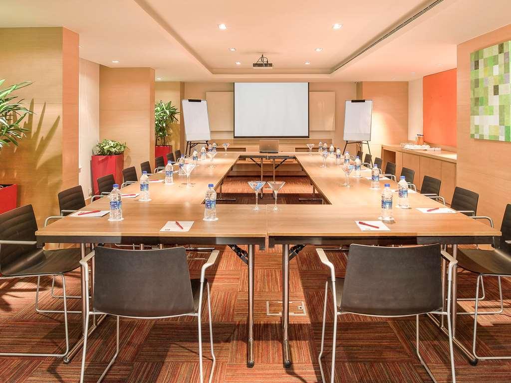 Ibis Kochi City Centre - An Accor Brand Dış mekan fotoğraf